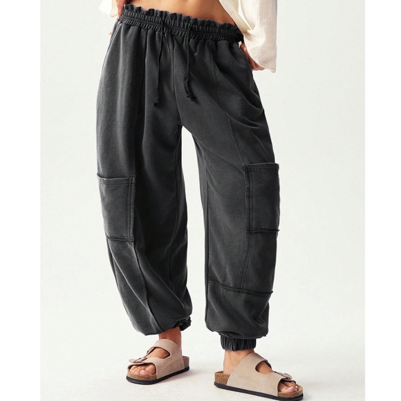 Cozy Black Reverse Stitch Pockets Stretchy Waist Jogger Pants - Picture 1 of 6
